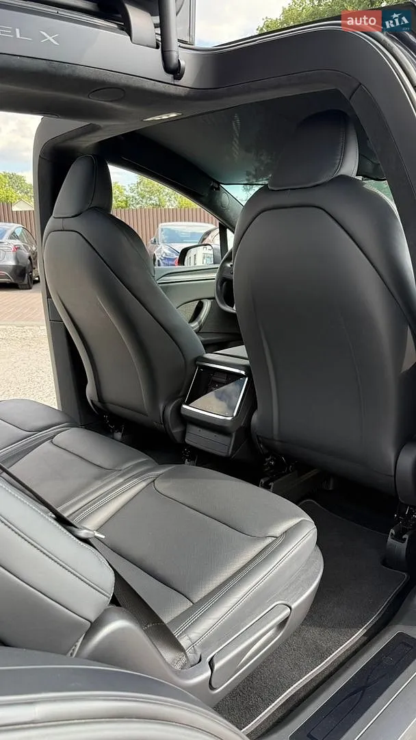 2023 Tesla Model X - мініатюра 29