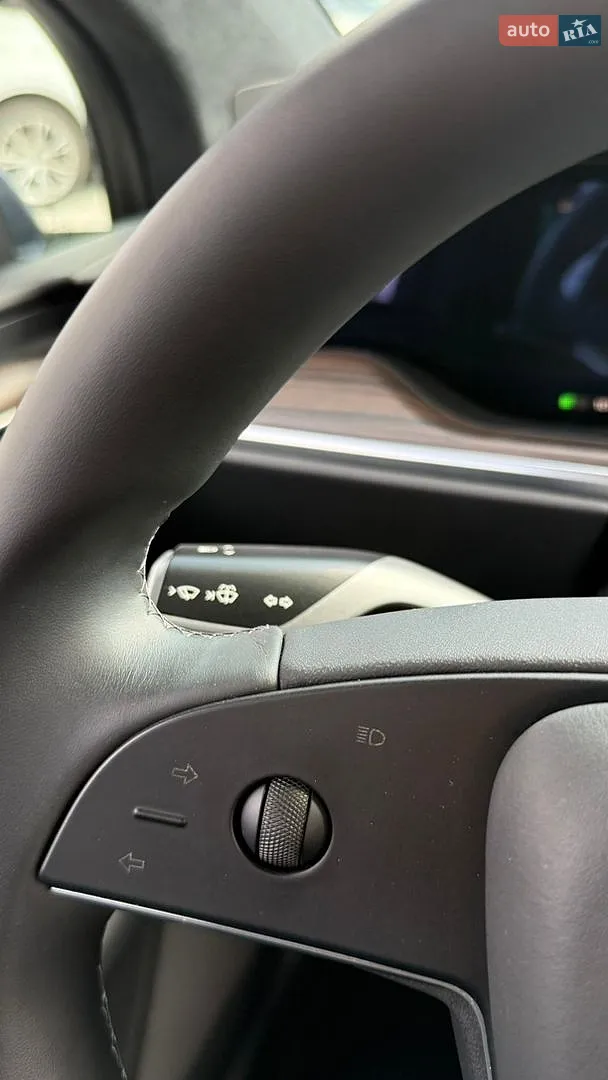 2023 Tesla Model X - мініатюра 37
