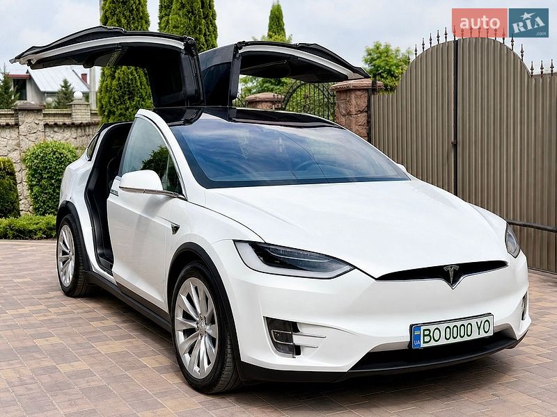 Tesla Model X 2017