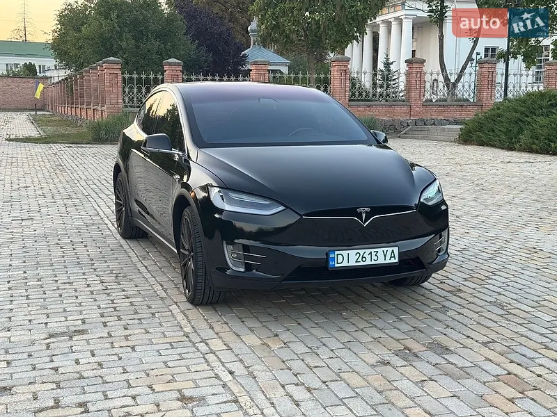 Tesla Model X 2018