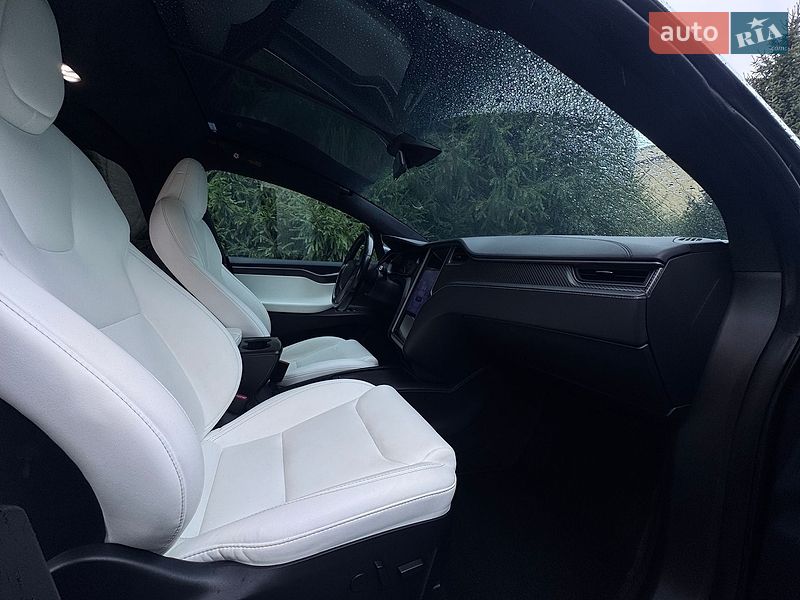 Позашляховик / Кросовер Tesla Model X 2020 в Києві