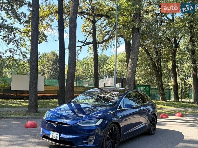 Позашляховик / Кросовер Tesla Model X 2016 в Харкові