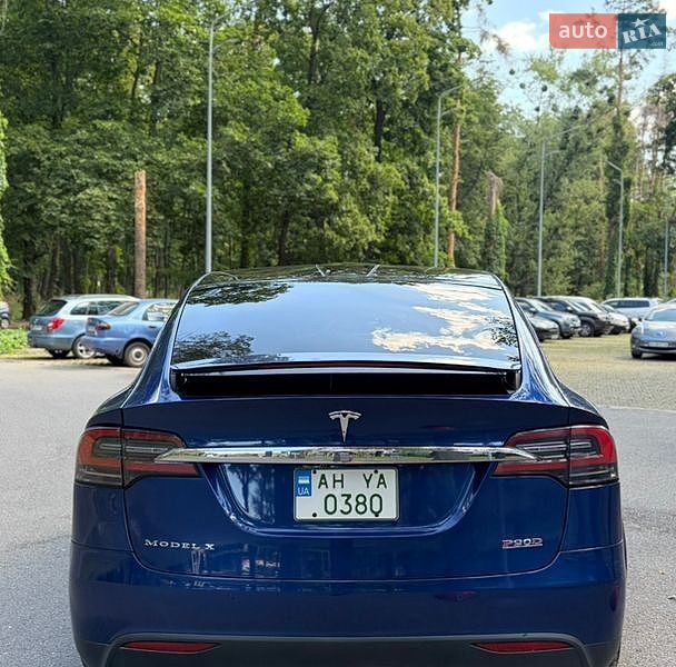 Позашляховик / Кросовер Tesla Model X 2016 в Харкові