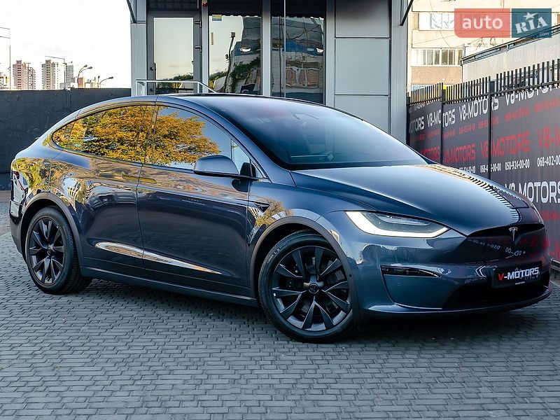 Tesla Model X, фото из объявления