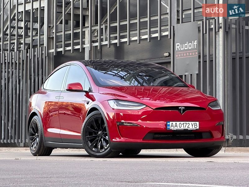 Tesla Model X, фото из объявления