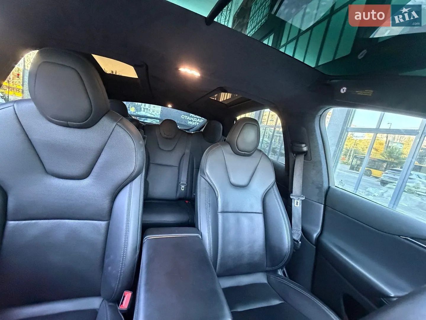 2023 Tesla Model X - мініатюра 12