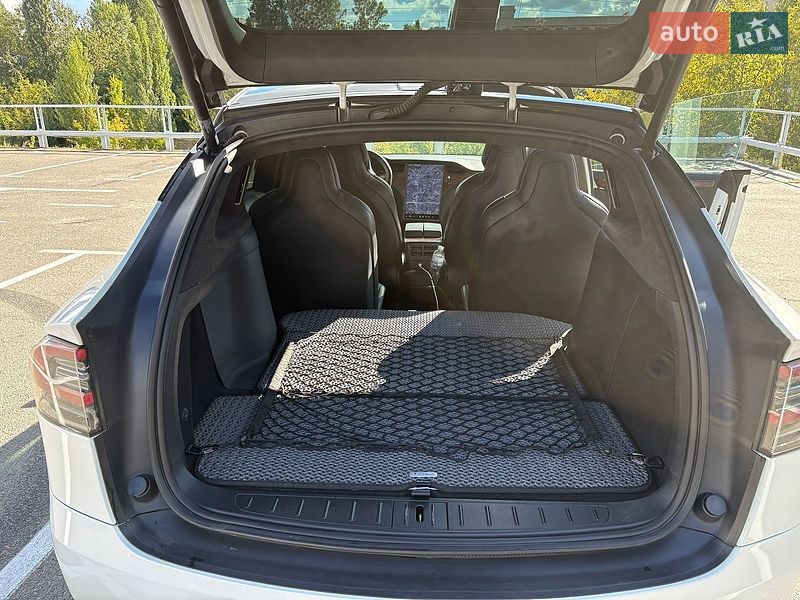 Внедорожник / Кроссовер Tesla Model X 2019 в Киеве фото 13 Внедорожник / Кроссовер Tesla Model X 2019 в Киеве