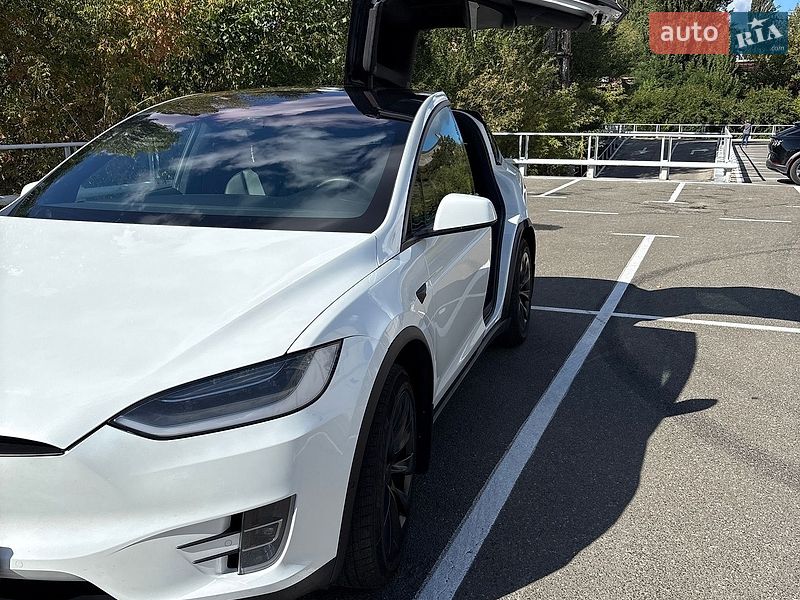 Внедорожник / Кроссовер Tesla Model X 2019 в Киеве фото 20 Внедорожник / Кроссовер Tesla Model X 2019 в Киеве