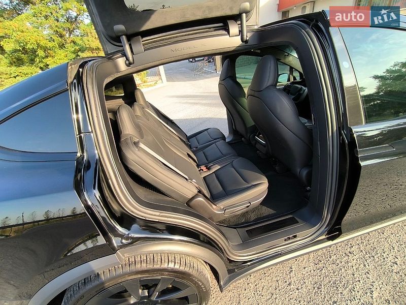 Позашляховик / Кросовер Tesla Model X 2023 в Дніпрі фото 8 Позашляховик / Кросовер Tesla Model X 2023 в Дніпрі
