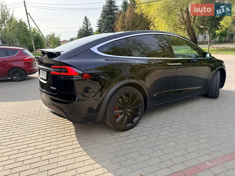 Tesla Model X 2017