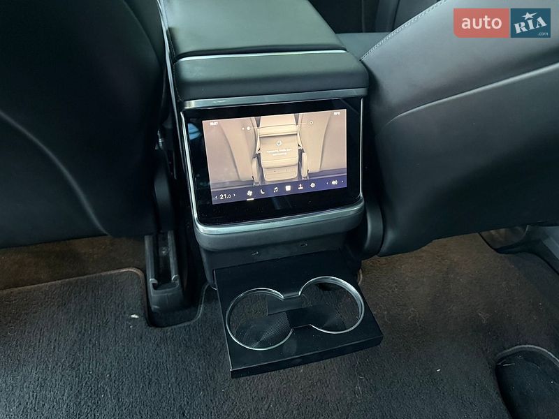 Позашляховик / Кросовер Tesla Model X 2022 в Бучі
