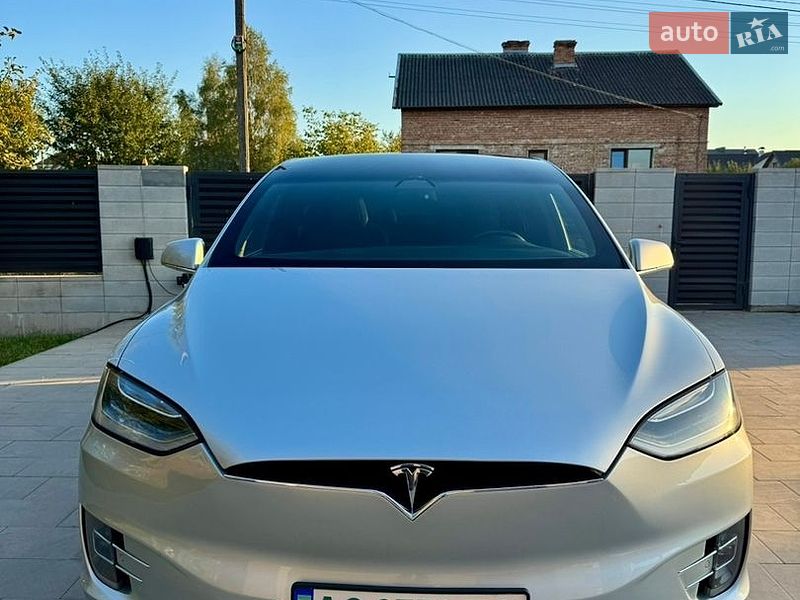 Позашляховик / Кросовер Tesla Model X 2018 в Львові фото 3 Позашляховик / Кросовер Tesla Model X 2018 в Львові