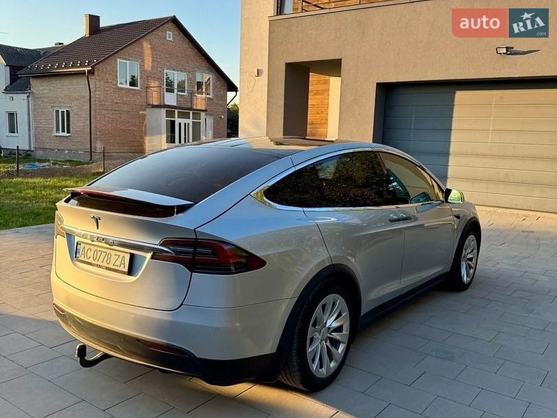 Позашляховик / Кросовер Tesla Model X 2018 в Львові фото 8 Позашляховик / Кросовер Tesla Model X 2018 в Львові