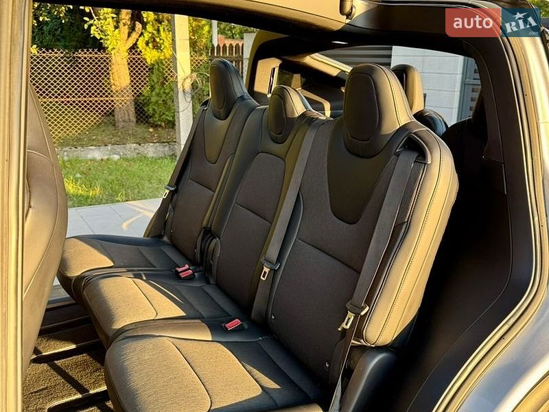Позашляховик / Кросовер Tesla Model X 2018 в Львові фото 20 Позашляховик / Кросовер Tesla Model X 2018 в Львові