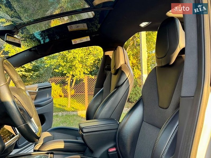 Позашляховик / Кросовер Tesla Model X 2018 в Львові фото 22 Позашляховик / Кросовер Tesla Model X 2018 в Львові