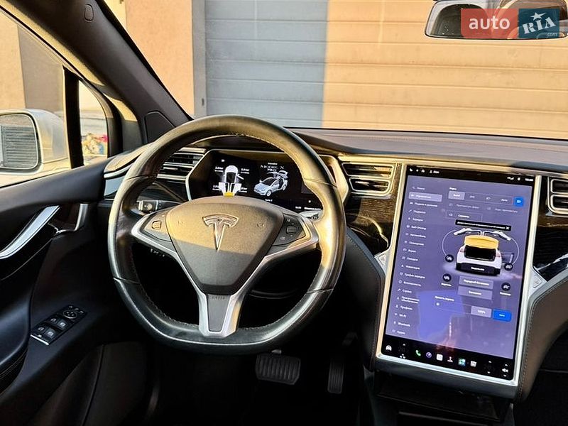 Позашляховик / Кросовер Tesla Model X 2018 в Львові фото 25 Позашляховик / Кросовер Tesla Model X 2018 в Львові