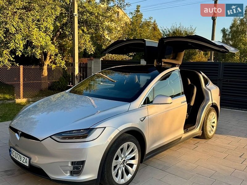 Позашляховик / Кросовер Tesla Model X 2018 в Львові фото 29 Позашляховик / Кросовер Tesla Model X 2018 в Львові