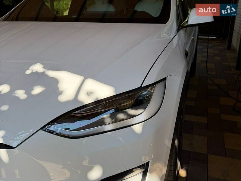 Внедорожник / Кроссовер Tesla Model X 2022 в Днепре