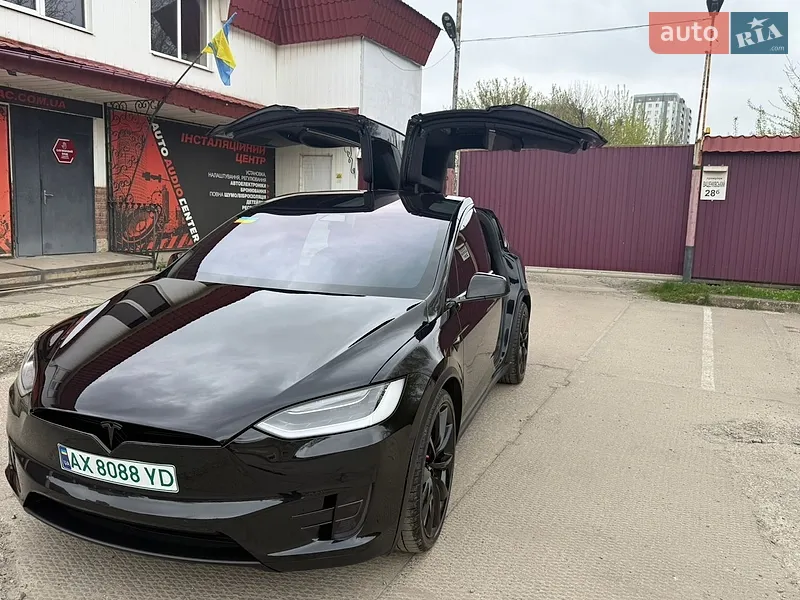 Tesla Model X