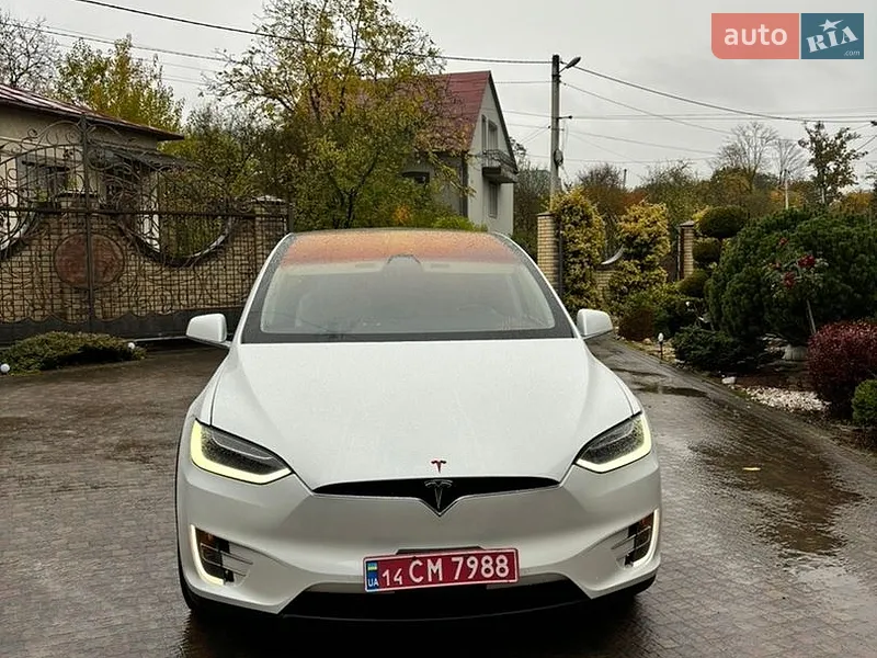 Tesla Model X
