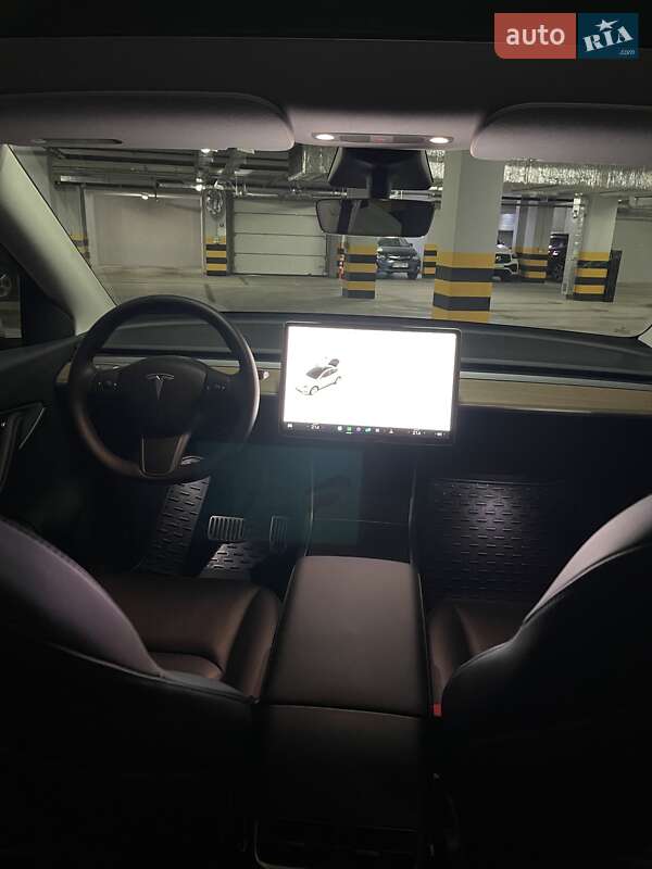Внедорожник / Кроссовер Tesla Model Y 2020 в Киеве