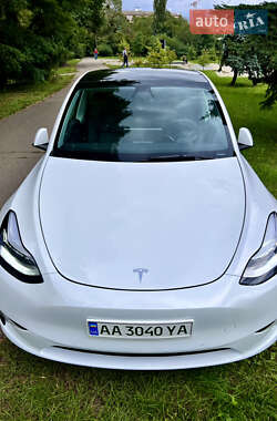 Внедорожник / Кроссовер Tesla Model Y 2021 в 