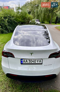 Внедорожник / Кроссовер Tesla Model Y 2021 в 