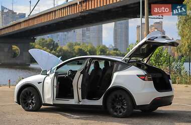Внедорожник / Кроссовер Tesla Model Y 2021 в 