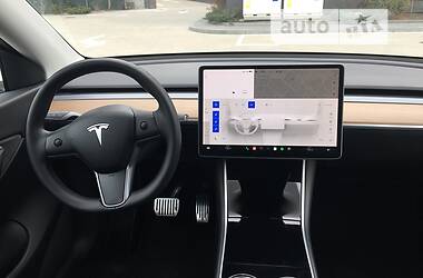 Внедорожник / Кроссовер Tesla Model Y 2020 в Киеве