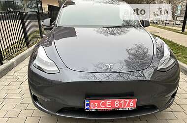 Внедорожник / Кроссовер Tesla Model Y 2022 в 