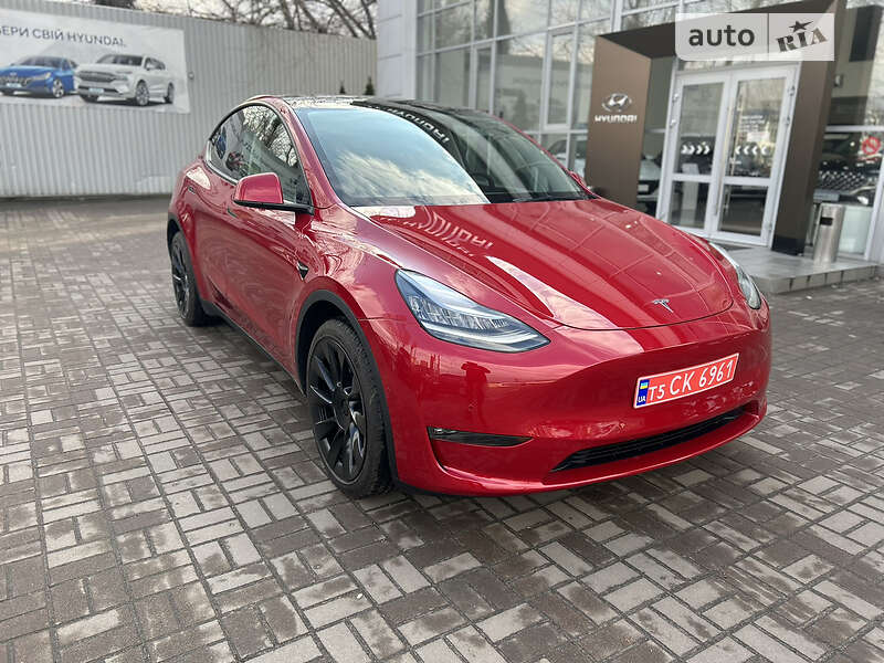 Внедорожник / Кроссовер Tesla Model Y 2021 в Киеве