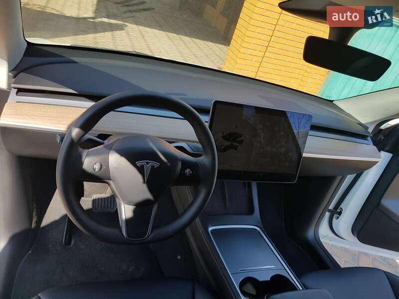 Внедорожник / Кроссовер Tesla Model Y 2022 в Харькове