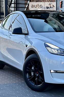 Внедорожник / Кроссовер Tesla Model Y 2020 в 