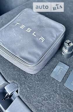 Внедорожник / Кроссовер Tesla Model Y 2020 в 