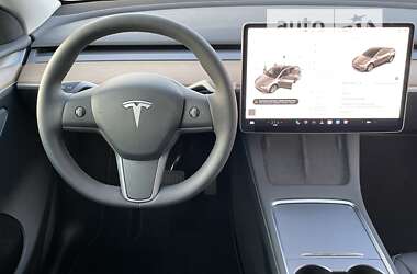 Позашляховик / Кросовер Tesla Model Y 2022 в 