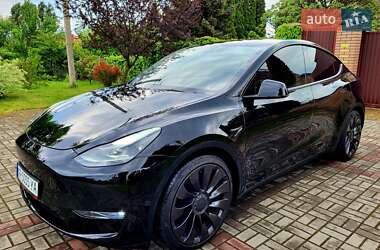 Внедорожник / Кроссовер Tesla Model Y 2021 в 