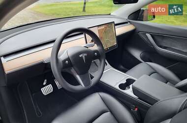 Внедорожник / Кроссовер Tesla Model Y 2021 в 