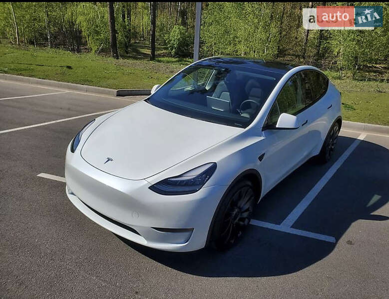 Внедорожник / Кроссовер Tesla Model Y 2020 в Киеве