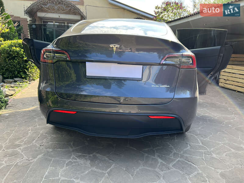 Внедорожник / Кроссовер Tesla Model Y 2022 в Киеве