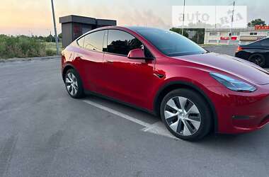 Позашляховик / Кросовер Tesla Model Y 2021 в Кам'янському