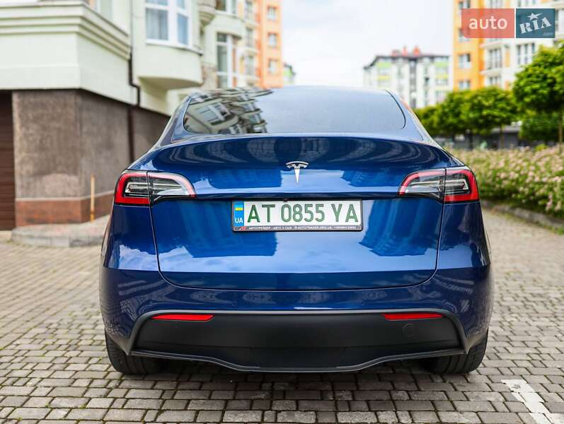 Позашляховик / Кросовер Tesla Model Y 2021 в Івано-Франківську
