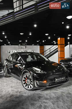Внедорожник / Кроссовер Tesla Model Y 2021 в 