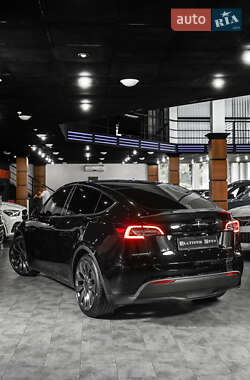 Внедорожник / Кроссовер Tesla Model Y 2021 в 
