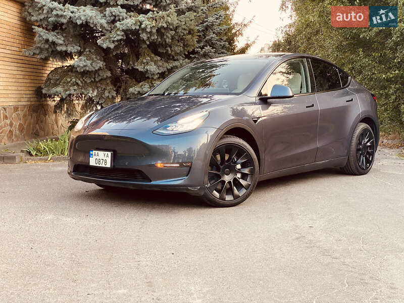 Tesla Model Y 2020