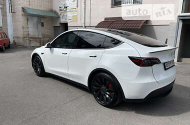 Внедорожник / Кроссовер Tesla Model Y 2022 в 