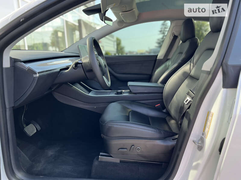Позашляховик / Кросовер Tesla Model Y 2020 в Тернополі фото 17 Позашляховик / Кросовер Tesla Model Y 2020 в Тернополі