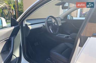 Позашляховик / Кросовер Tesla Model Y 2021 в 