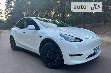 Внедорожник / Кроссовер Tesla Model Y 2020 в Киеве