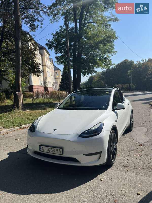 Внедорожник / Кроссовер Tesla Model Y 2022 в Киеве