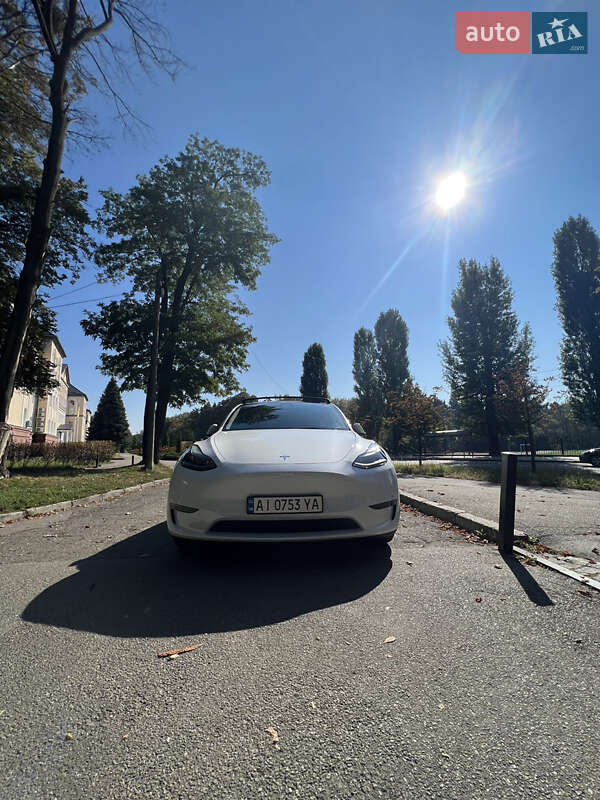 Внедорожник / Кроссовер Tesla Model Y 2022 в Киеве
